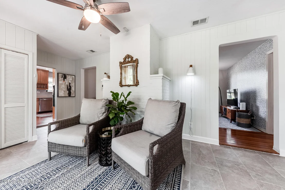 Photo of 3954 SAN JOSE Boulevard