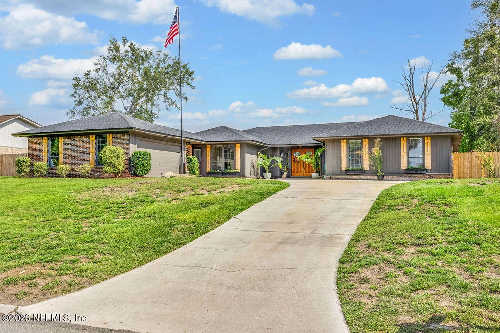 Photo of 2275 FOXWOOD Drive