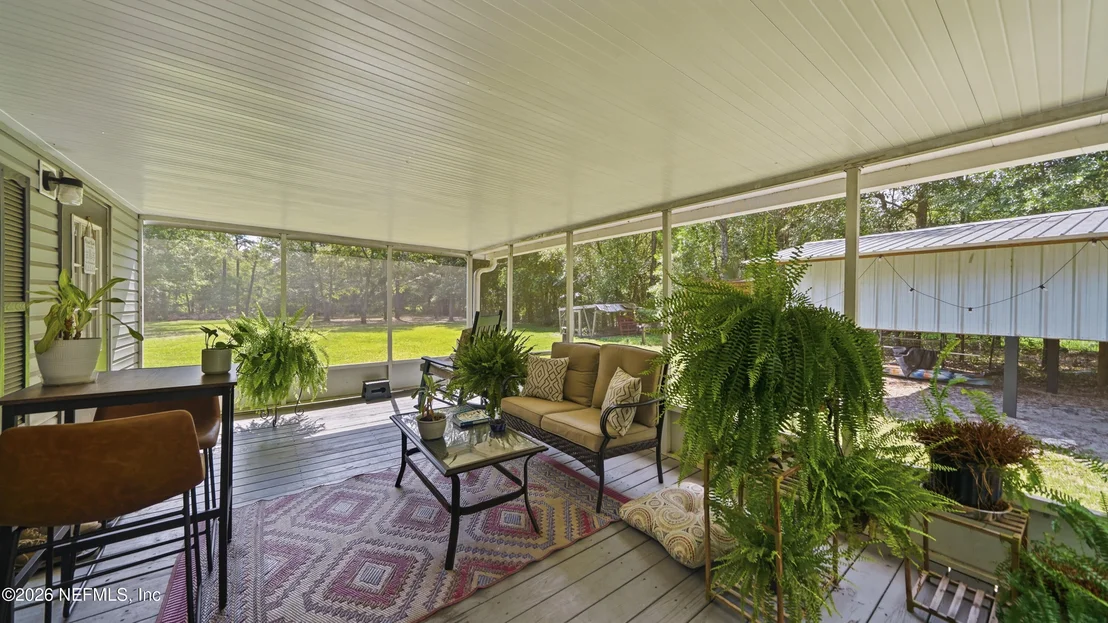 Photo of 953 MCLAUGHLIN Lane