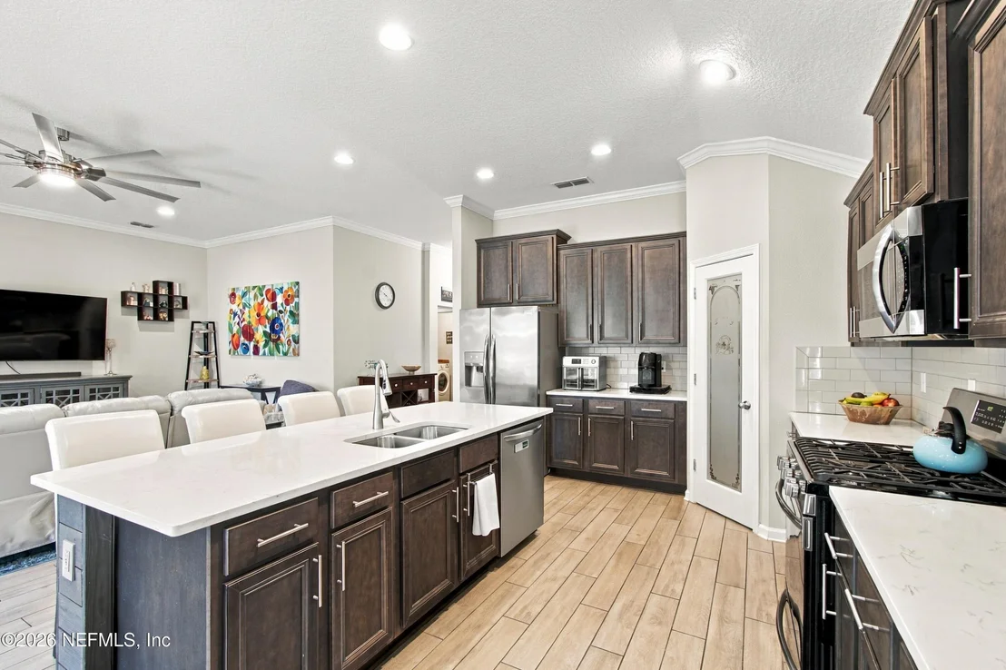 Photo of 738 SHETLAND Drive