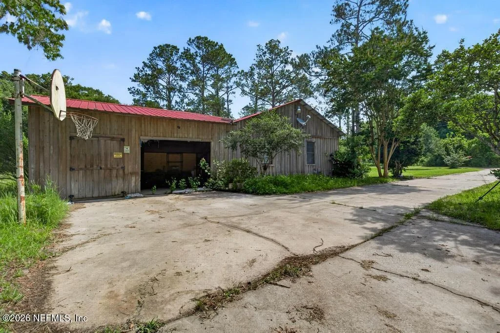 Photo of 40041 WHIPPORWILL Lane