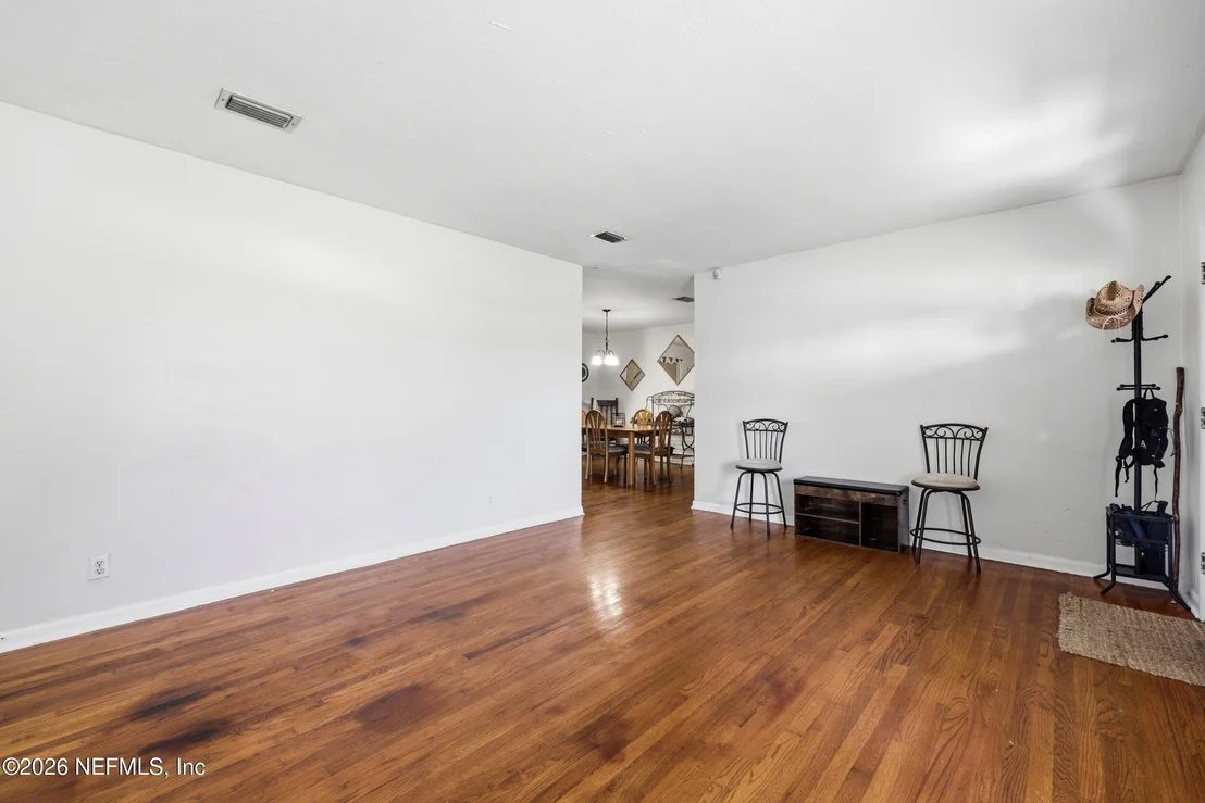 Photo of 5528 EDMAR Road
