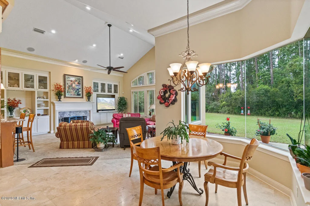 Photo of 413 SUMMERSET Drive