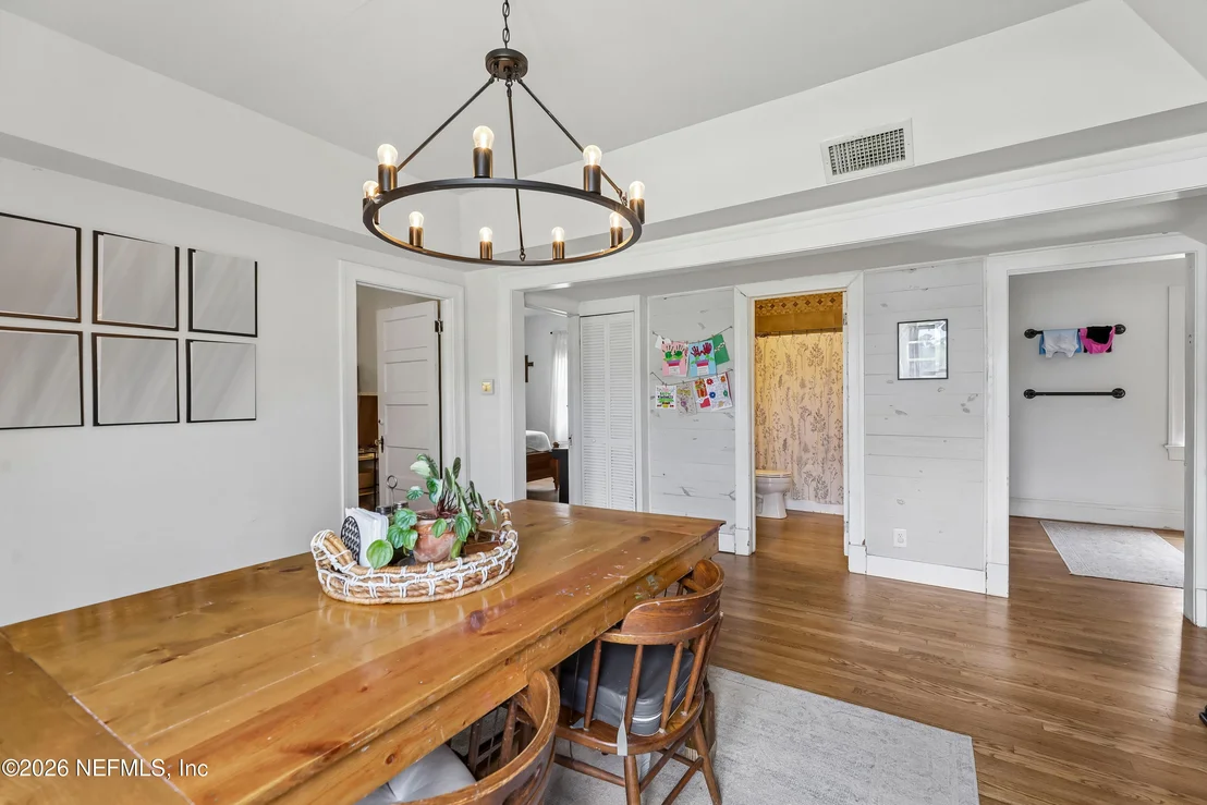 Photo of 2252 MILLS Road