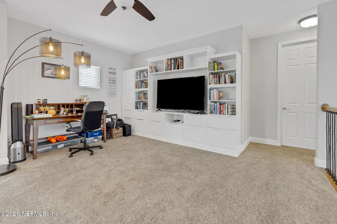 Photo of 137 ELLSWORTH Circle