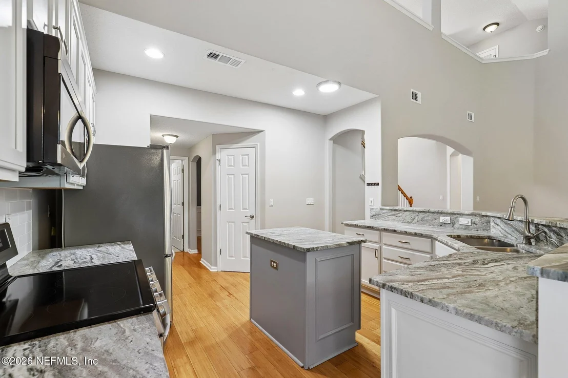 Photo of 2479 PINEHURST Lane