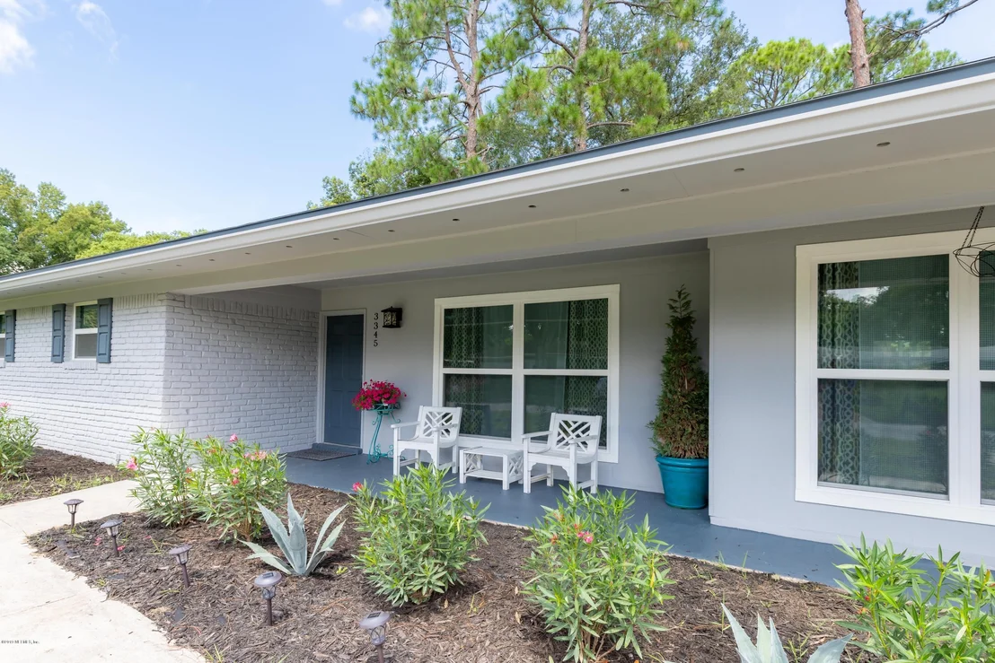Photo of 3345 PICADILLY Lane
