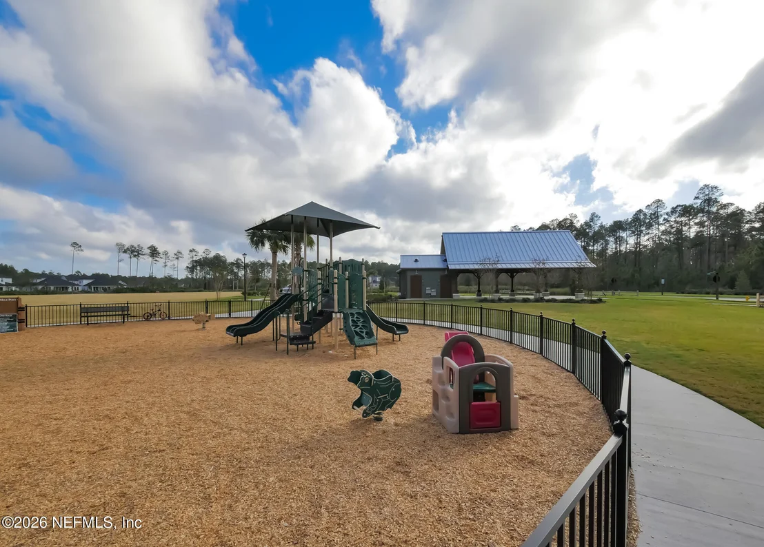 Photo of 307 PARKBLUFF Circle
