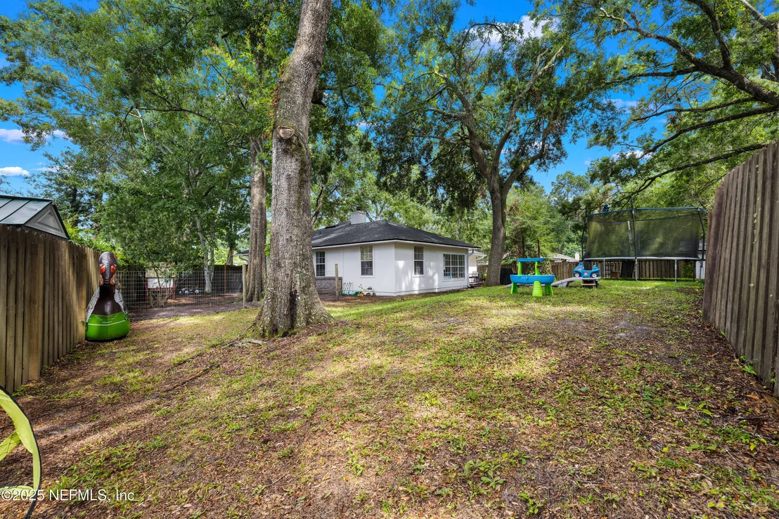 Photo of 5263 ELLEN Court