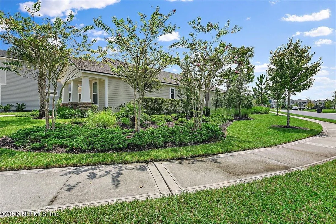 Photo of 184 OAK SHADOW Place