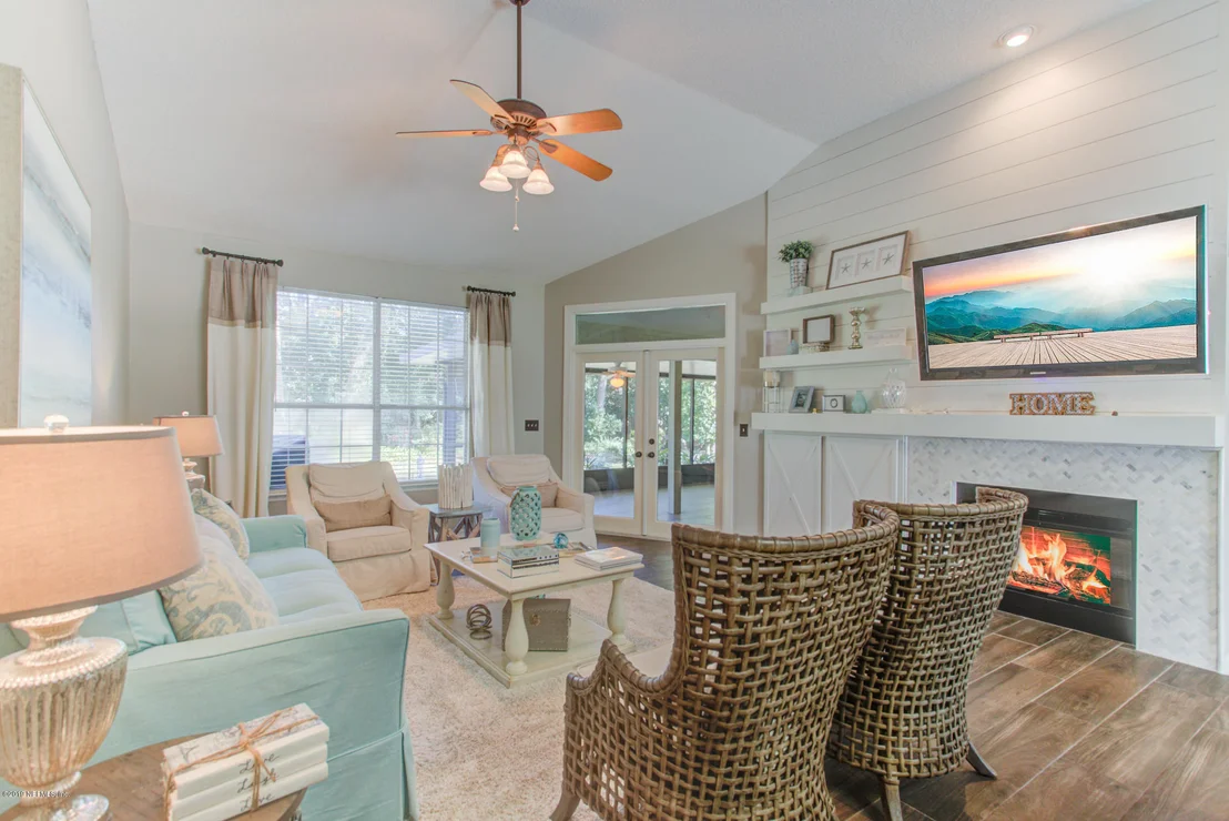 Photo of 337 LOLLY Lane