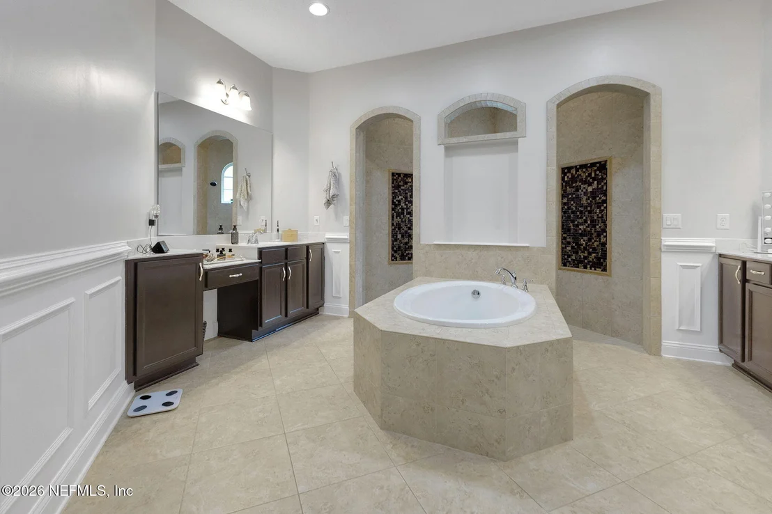 Photo of 137 ELLSWORTH Circle
