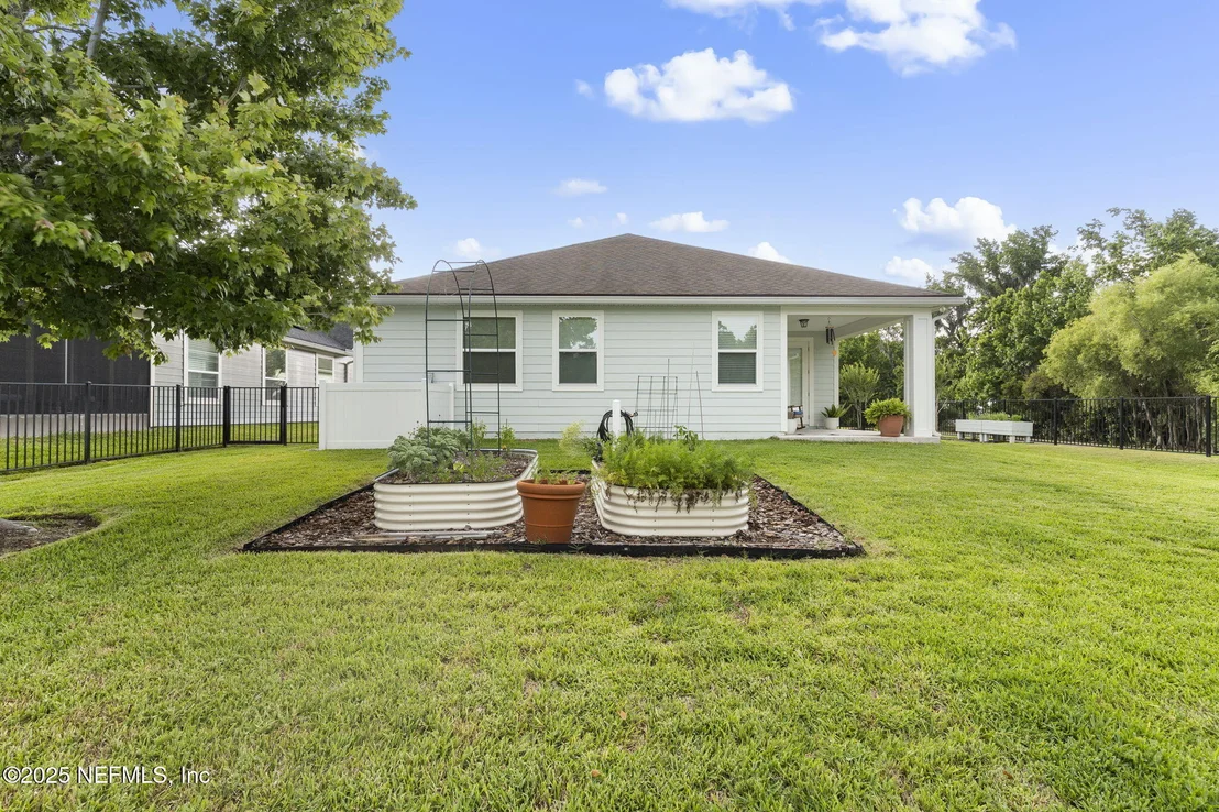 Photo of 178 EDISTO Place
