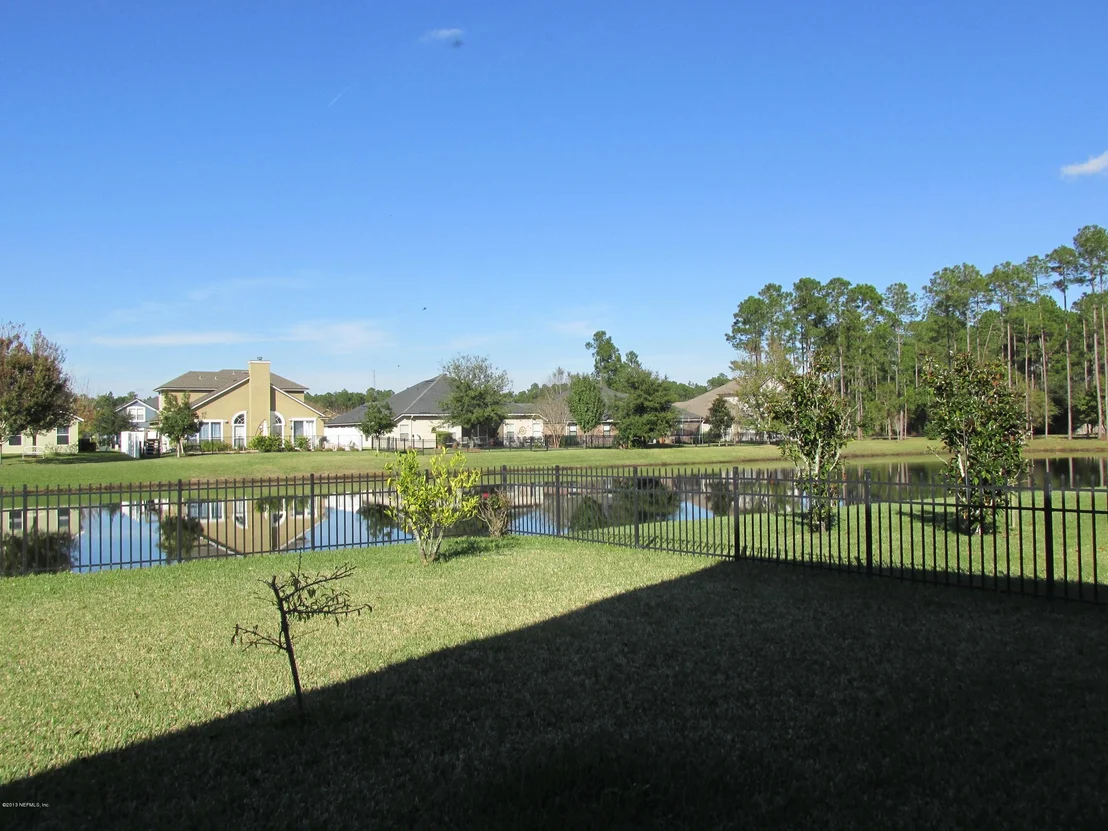 Photo of 620 W JOHNS CREEK Parkway