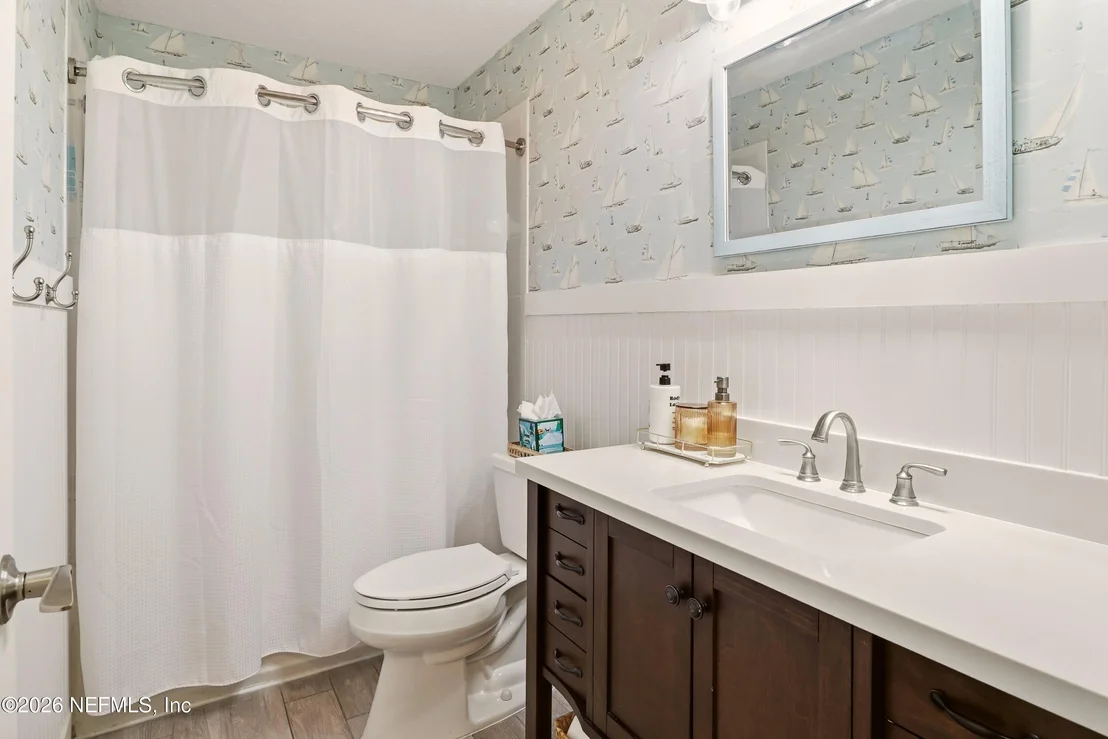 Photo of 3369 KINGS Road S