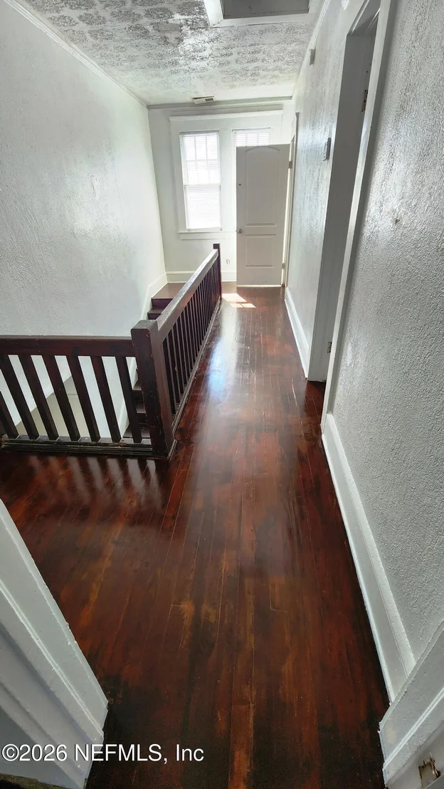 Photo of 2036 MONCRIEF Road