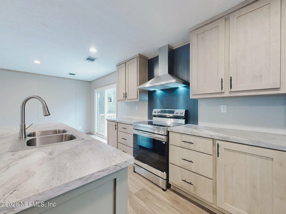 Photo of 5640 CARIBBEAN