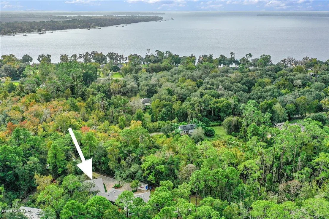 Photo of 8205 OAK BLUFF Road