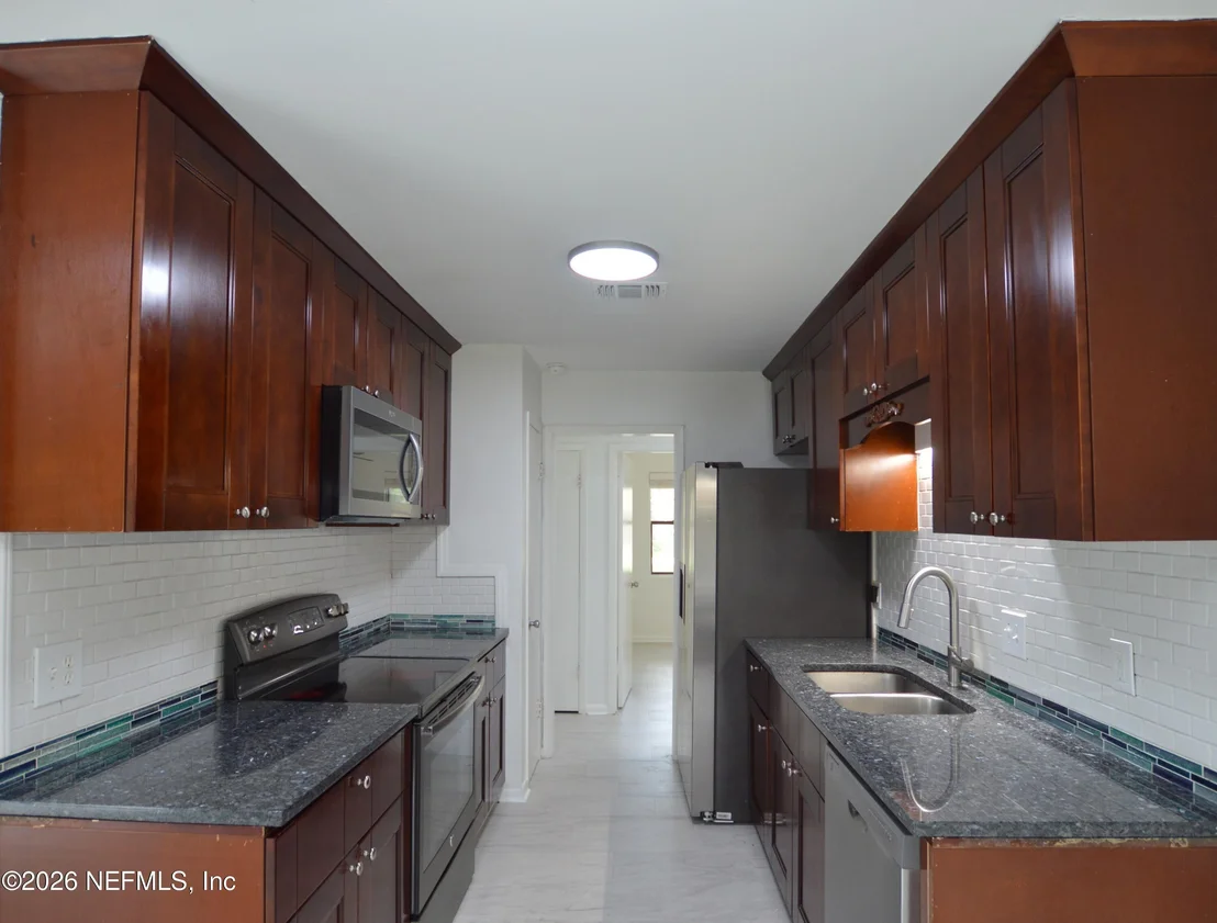 Photo of 2045 DERRINGER Road