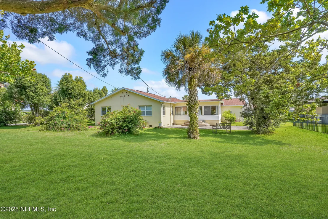 Photo of 61 AVISTA Circle