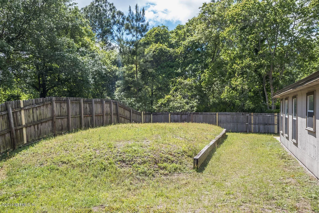 Photo of 12170 LYONS Street