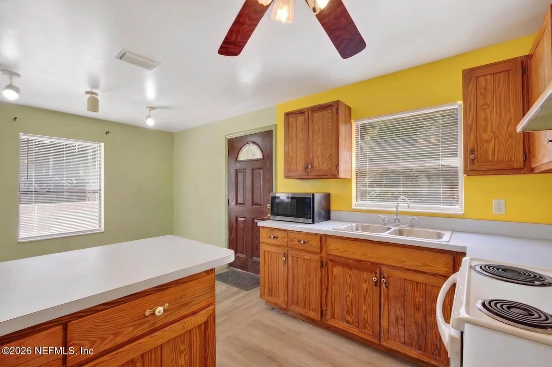 Photo of 7370 WOODWARD Road