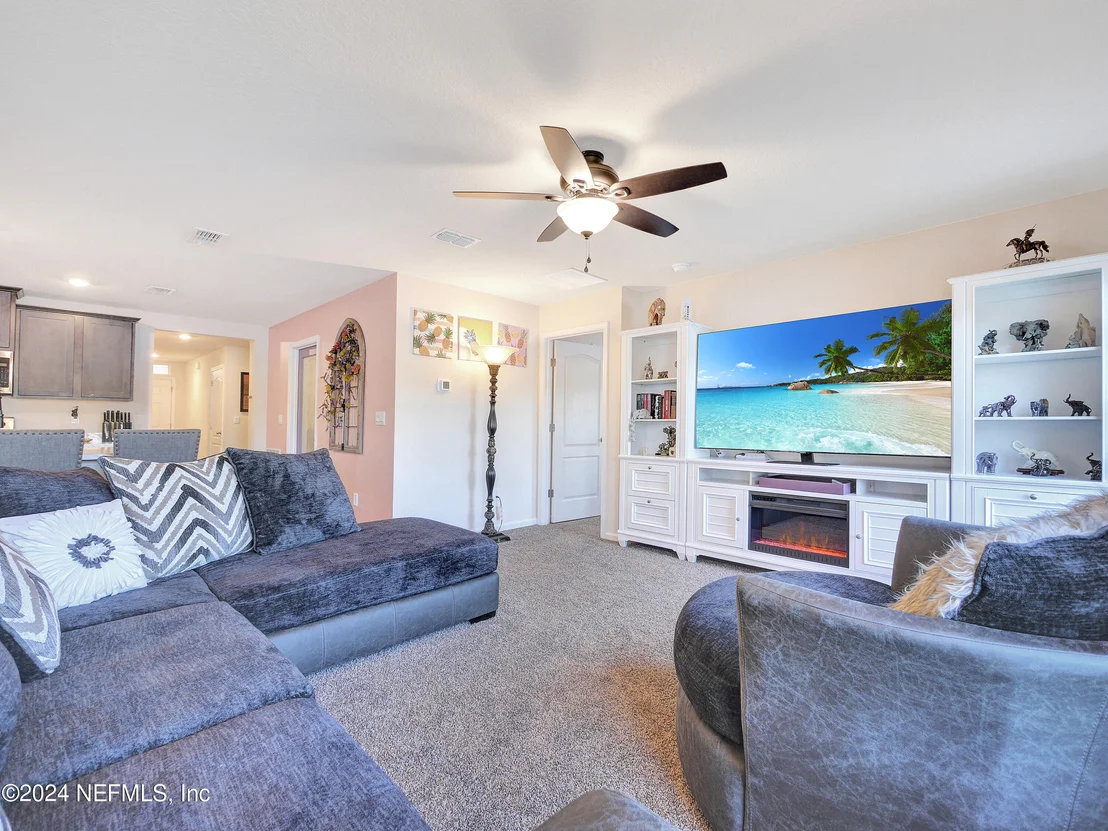 Photo of 379 FALCON RIDGE Road