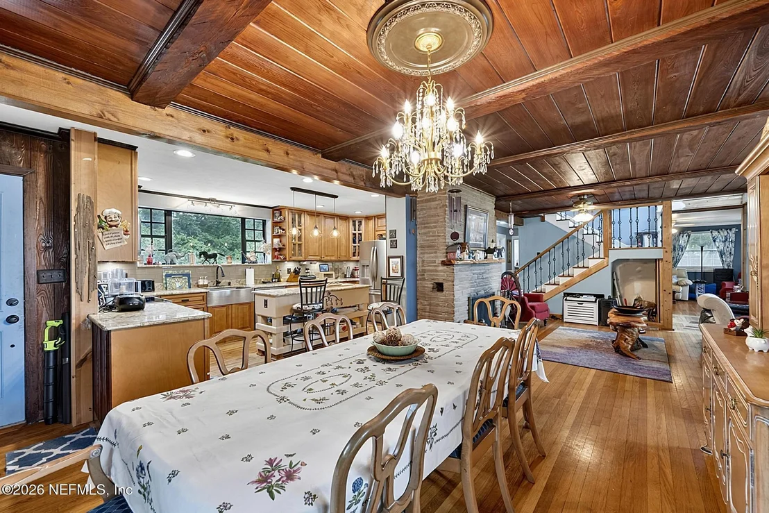Photo of 1375 CEDAR BAY Road
