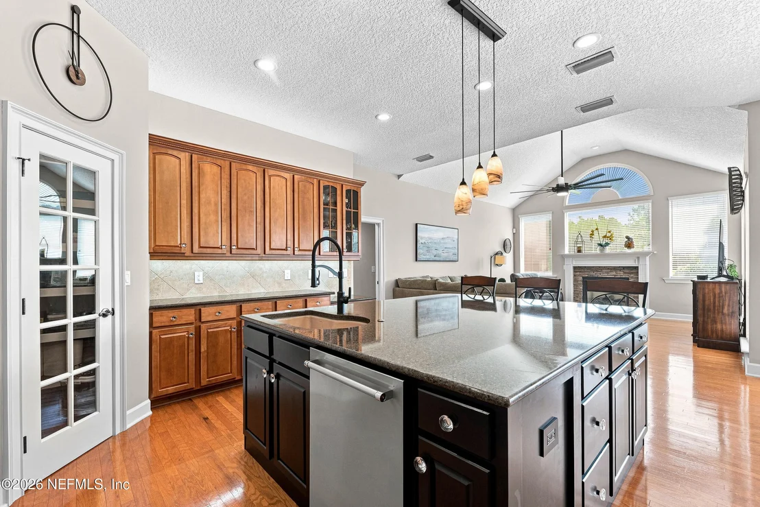 Photo of 1304 HONEYSUCKLE Drive