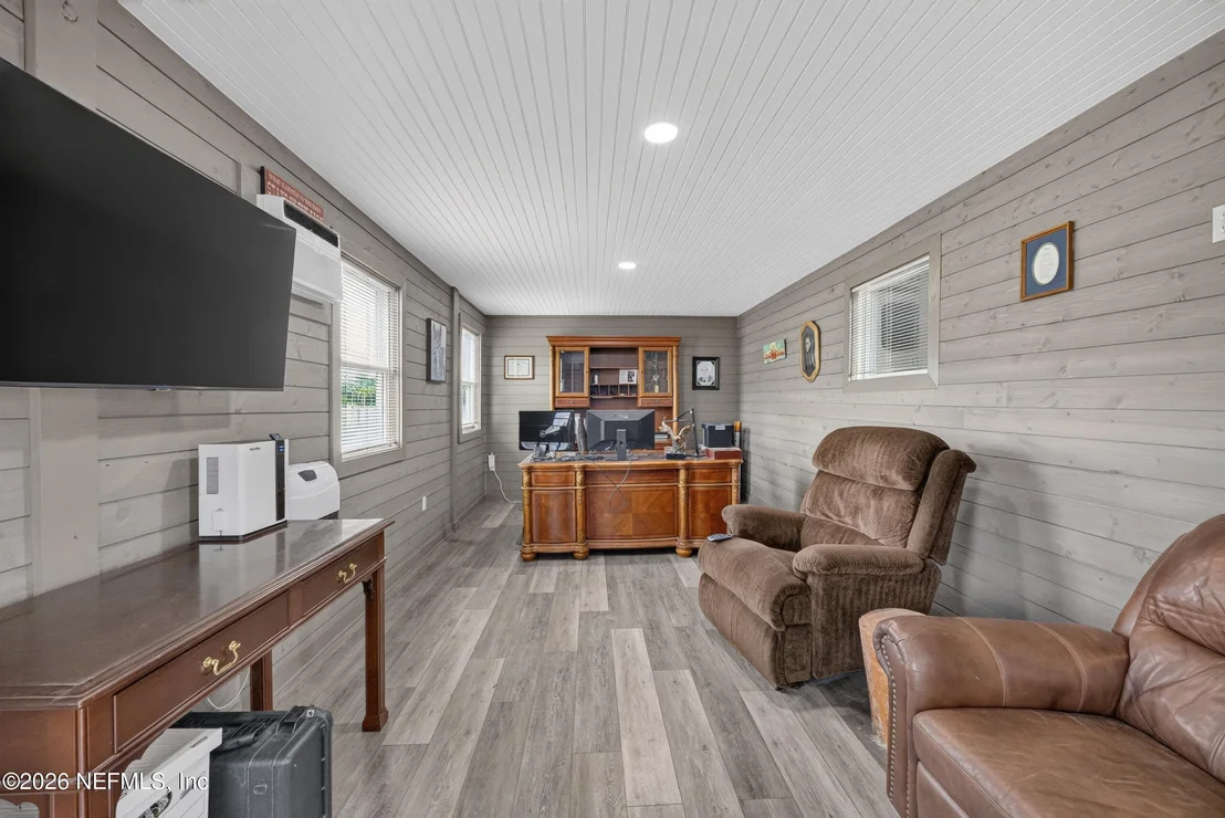 Photo of 475 COUNTY ROAD 335