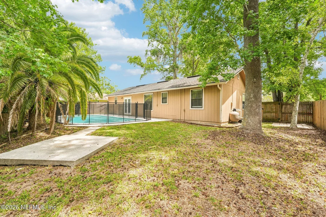 Photo of 1818 FARM Way