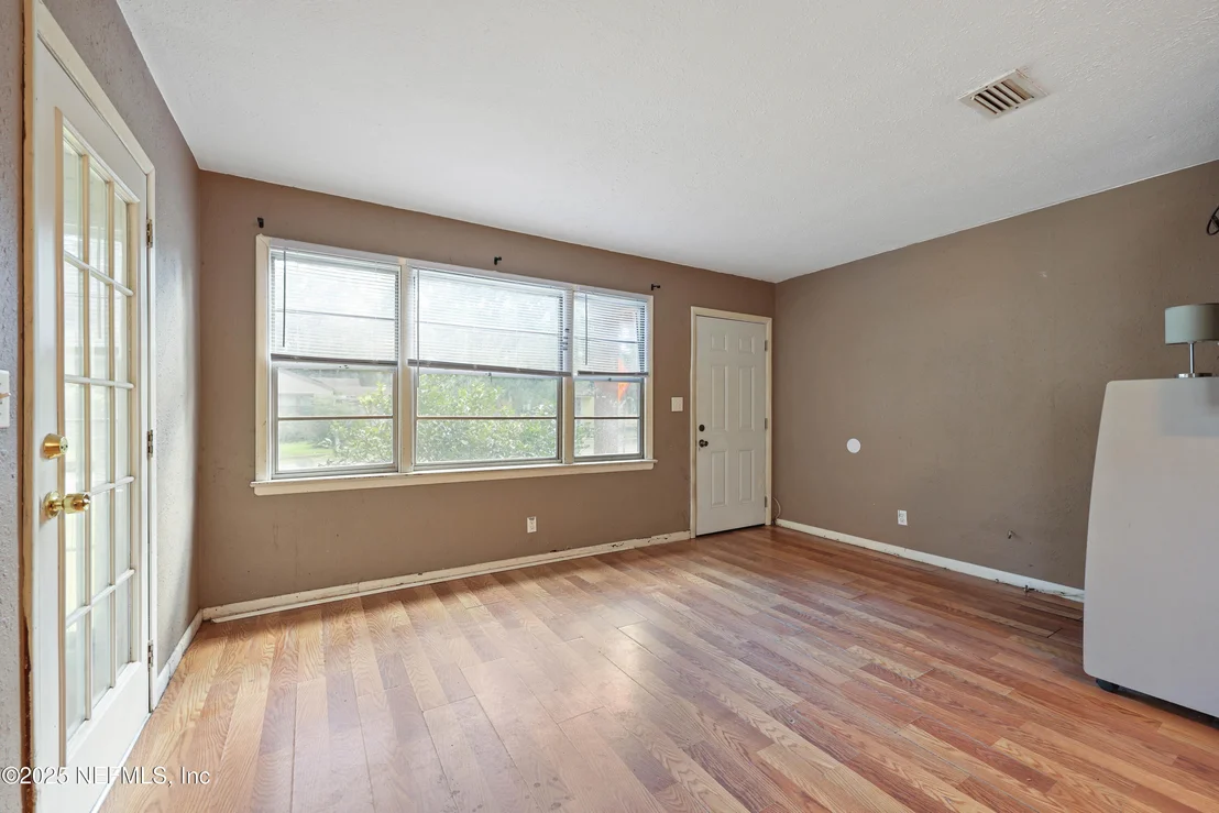 Photo of 3527 OLEANDER Street