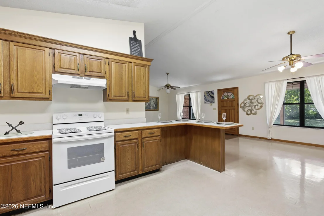 Photo of 681 MICKLER Road