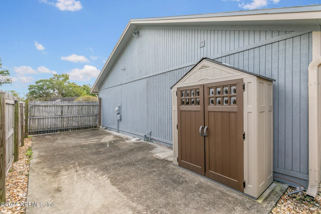 Photo of 10066 LIGHTNER Lane