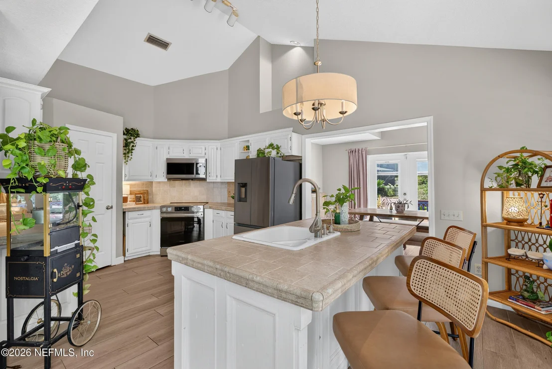 Photo of 3331 VALPARISO Way
