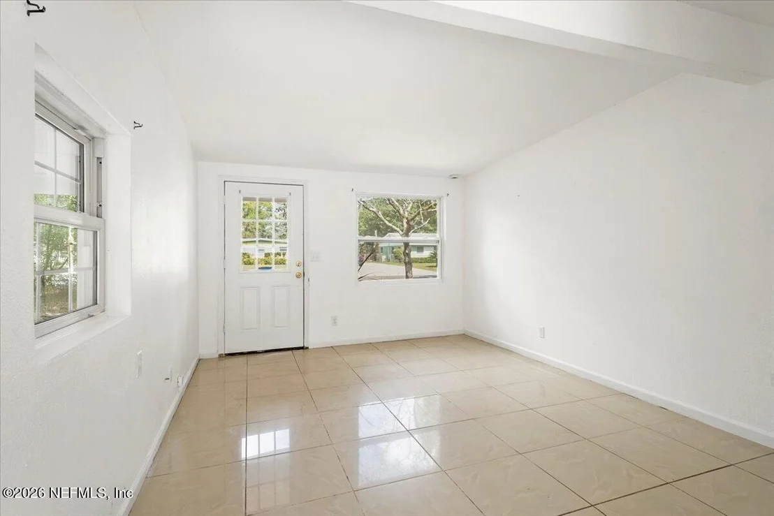 Photo of 1020 AKE Lane