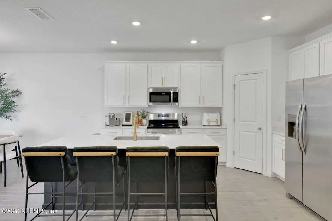Photo of 56 DISSTON Cove
