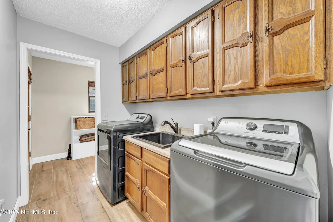 Photo of 4944 MARINERS POINT Drive