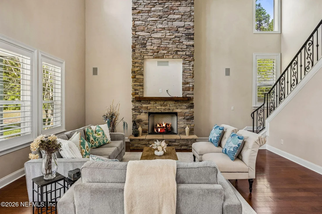Photo of 321 ADDISON Court