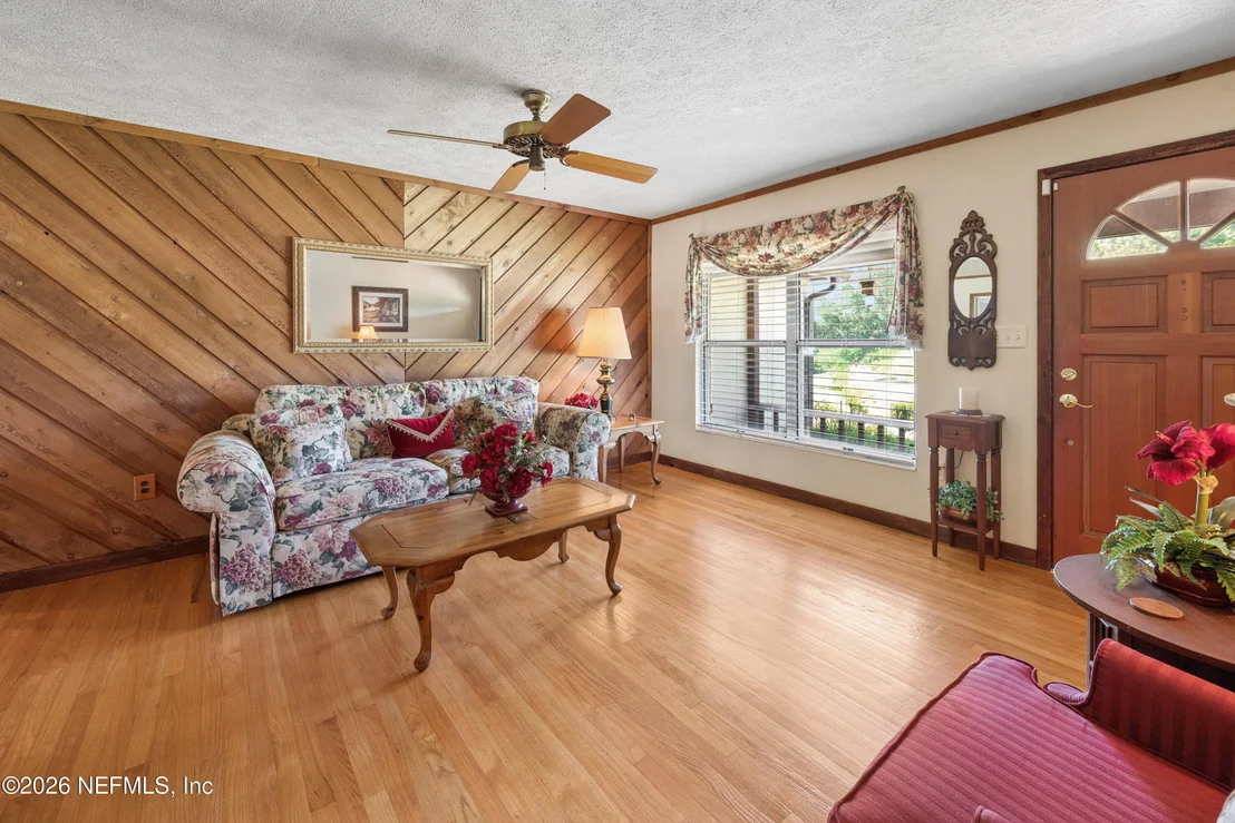 Photo of 1191 JOHNS Drive
