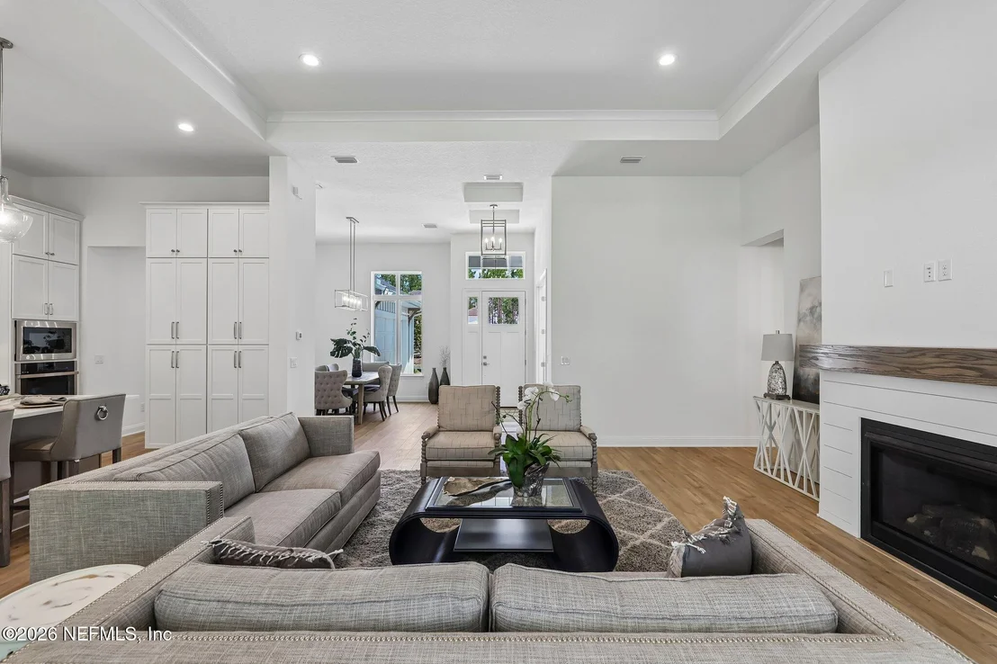 Photo of 53 GLENBRIAR Court
