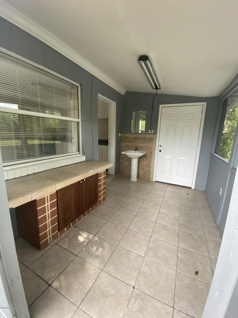Photo of 5622 SHARON Terrace