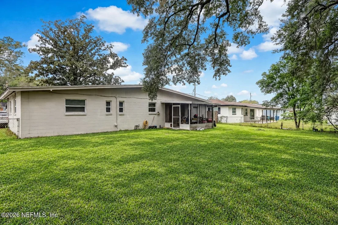 Photo of 3483 THORNHILL Drive