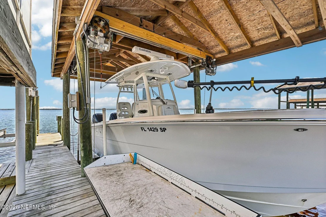 Photo of 4745 RAGGEDY POINT Road