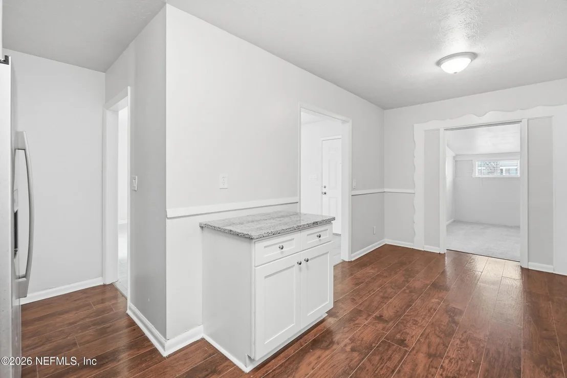 Photo of 7841 AUSTIN Road