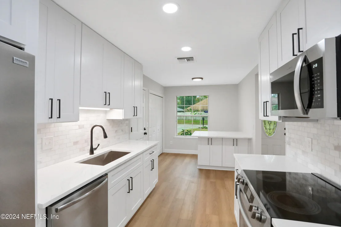 Photo of 4373 APPLE TREE Place