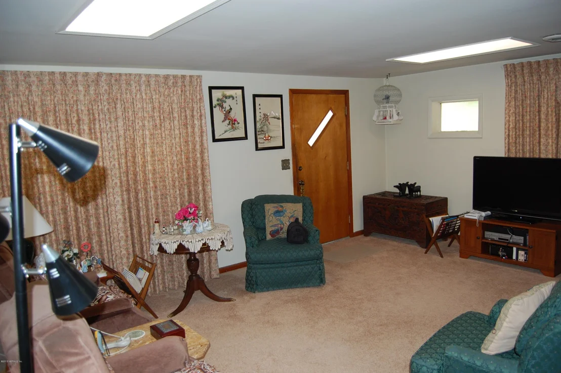 Photo of 2810 Robinette Drive