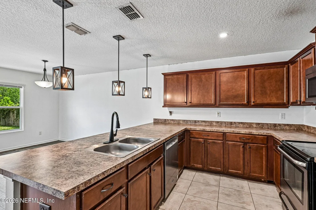 Photo of 3249 BEDFORD Road