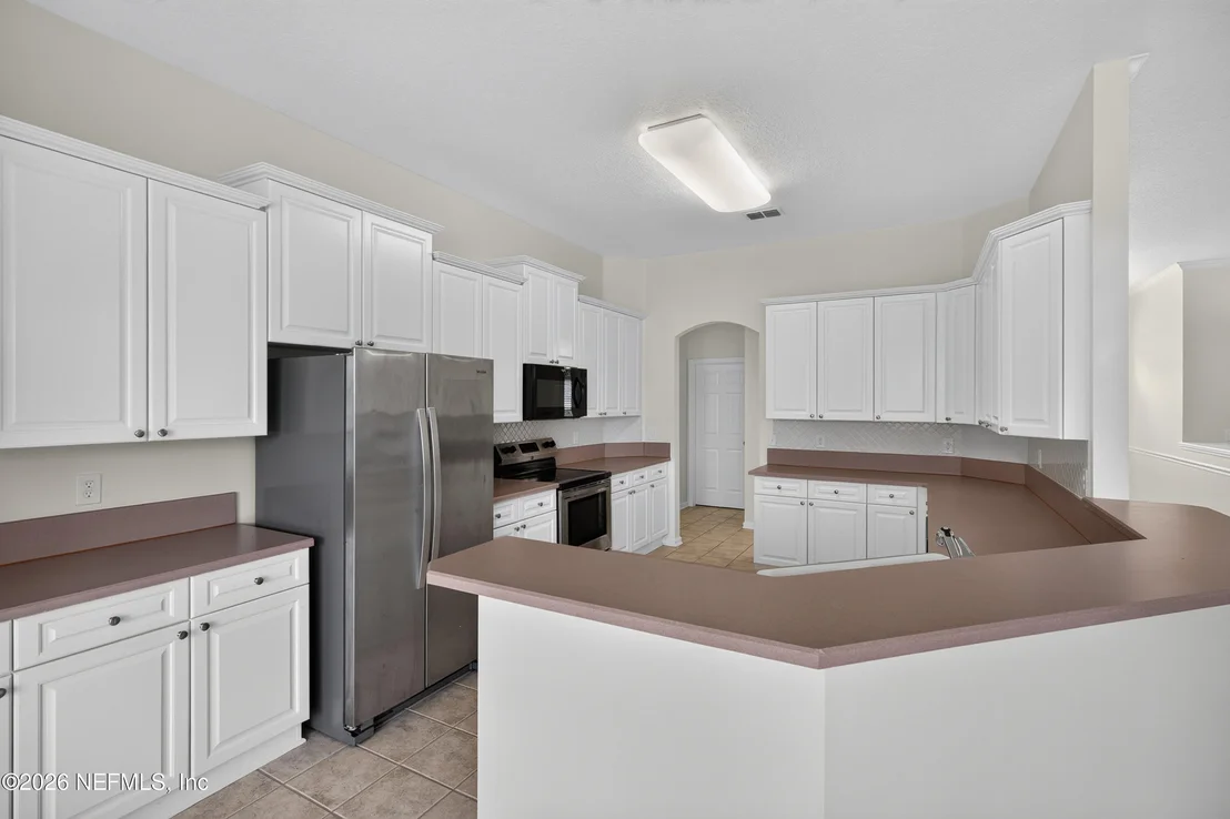 Photo of 587 OAKMONT Drive