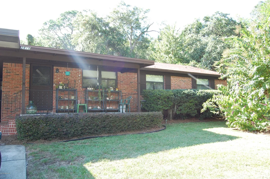 Photo of 2810 Robinette Drive